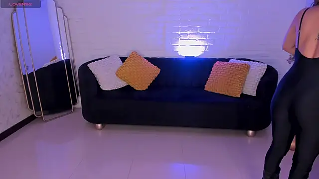 Snapshot of BiancaPierce chatting on September 2025 12:05:02 PM BiancaPierce online show from September 2025 12:05:02 PM