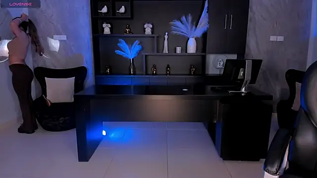 BiancaPierce online show from December 2025 12:01:02 PM