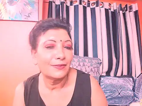 Snapshot of indiansarika65 chatting on January 2025 04:09:01 AM indiansarika65 online show from January 2025 04:09:01 AM