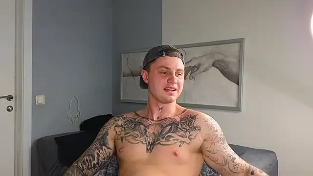 Snapshot of more__than__love chatting on March 2025 02:40:01 PM more than love online show from March 2025 02:40:01 PM