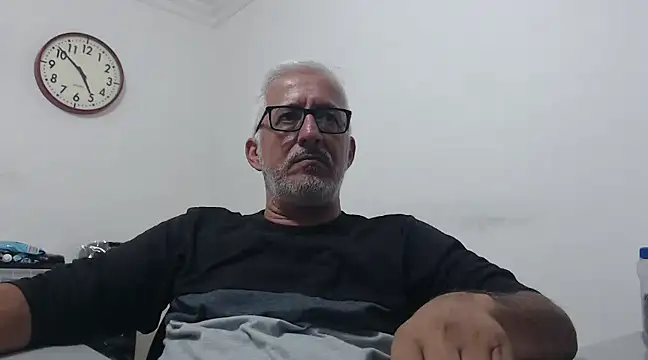 Snapshot of cenizo10124 chatting on December 2024 09:51:02 PM cenizo10124 online show from December 2024 09:51:02 PM