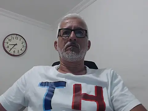 Snapshot of cenizo10124 chatting on September 2025 01:33:02 AM cenizo10124 online show from September 2025 01:33:02 AM