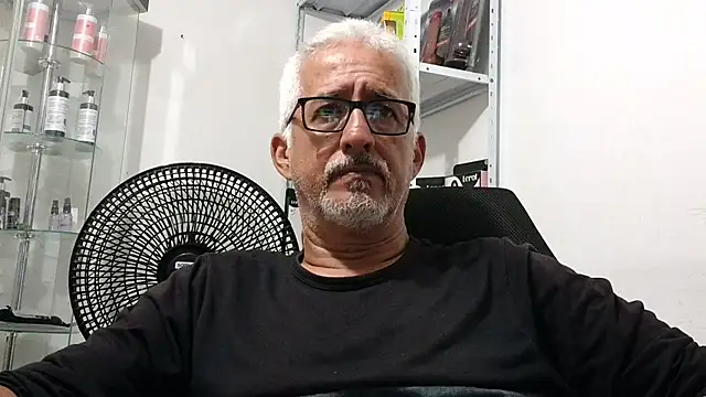 Snapshot of cenizo10124 chatting on November 2025 02:55:01 AM cenizo10124 online show from November 2025 02:55:01 AM