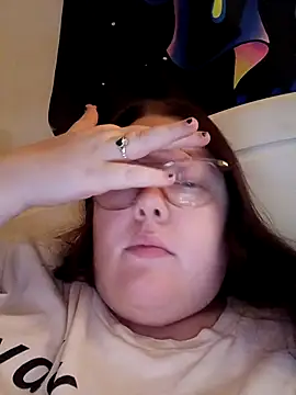 Snapshot of Sexycurvyemilyy chatting on November 2025 10:32:01 PM Sexycurvyemilyy online show from November 2025 10:32:01 PM