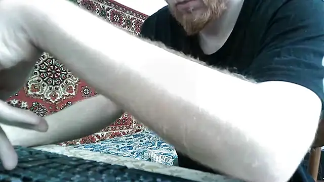 Snapshot of FillipsonDon chatting on June 2026 12:32:01 PM FillipsonDon online show from June 2026 12:32:01 PM