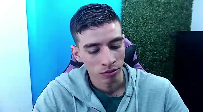 Snapshot of DEIBY_BABY chatting on December 2024 10:18:02 PM DEIBY BABY online show from December 2024 10:18:02 PM