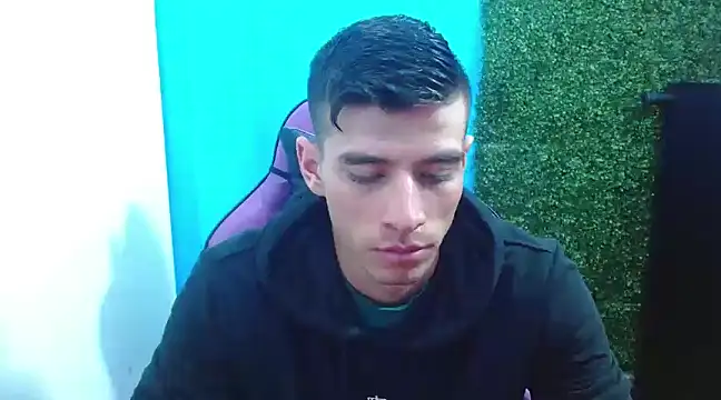 Snapshot of DEIBY_BABY chatting on December 2024 11:06:02 PM DEIBY BABY online show from December 2024 11:06:02 PM