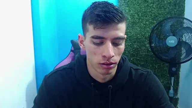 Snapshot of DEIBY_BABY chatting on January 2025 09:50:02 PM DEIBY BABY online show from January 2025 09:50:02 PM