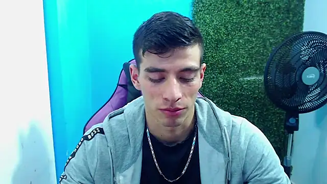 Snapshot of DEIBY_BABY chatting on January 2025 01:29:01 AM DEIBY BABY online show from January 2025 01:29:01 AM