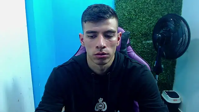 Snapshot of DEIBY_BABY chatting on January 2025 09:20:01 PM DEIBY BABY online show from January 2025 09:20:01 PM