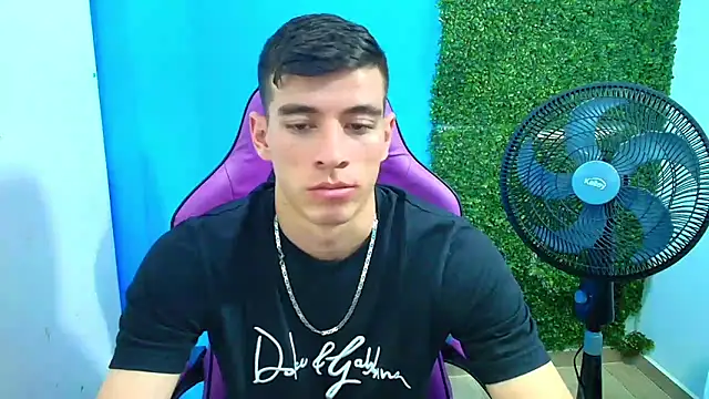 Snapshot of DEIBY_BABY chatting on January 2025 11:10:02 PM DEIBY BABY online show from January 2025 11:10:02 PM