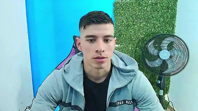 Snapshot of DEIBY_BABY chatting on February 2025 10:32:01 PM DEIBY BABY online show from February 2025 10:32:01 PM