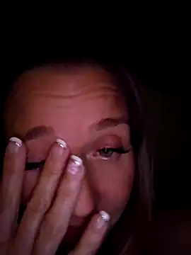 Snapshot of SkyelarSommer chatting on March 2026 04:06:02 AM SkyelarSommer online show from March 2026 04:06:02 AM