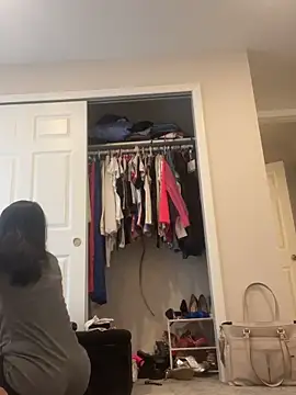 Snapshot of DominiqueX0 chatting on March 2025 10:42:01 PM DominiqueX0 online show from March 2025 10:42:01 PM