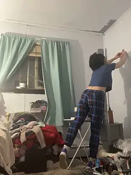 Snapshot of DominiqueX0 chatting on March 2026 05:24:01 AM DominiqueX0 online show from March 2026 05:24:01 AM