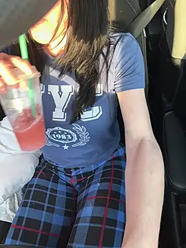 Snapshot of DominiqueX0 chatting on March 2026 09:54:01 PM DominiqueX0 online show from March 2026 09:54:01 PM