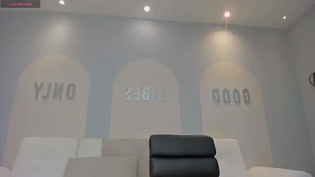 Snapshot of SunnyRivers chatting on February 2025 06:17:02 PM SunnyRivers online show from February 2025 06:17:02 PM