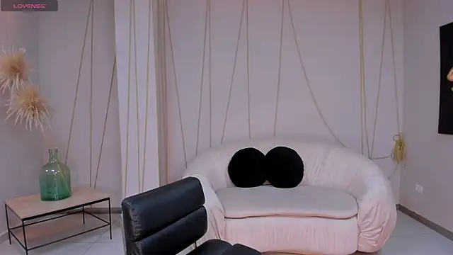 Snapshot of SunnyRivers chatting on February 2025 03:38:01 PM SunnyRivers online show from February 2025 03:38:01 PM