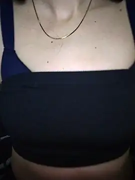 Snapshot of LissaThompsom chatting on April 2026 03:56:01 PM LissaThompsom online show from April 2026 03:56:01 PM