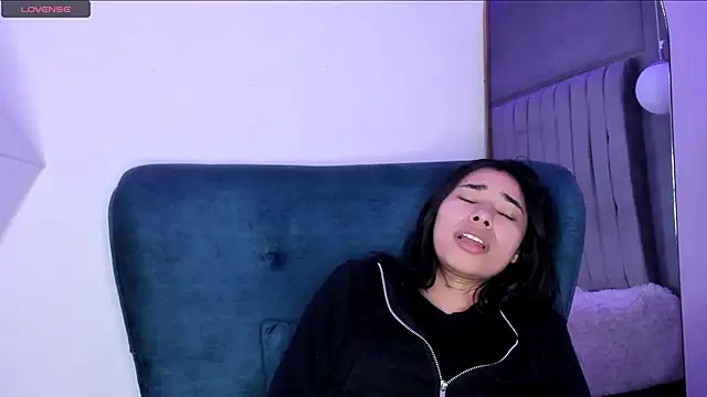 AmyOlimpo online show from January 2025 04:39:02 AM