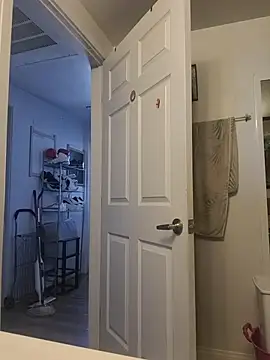 Annonymous607 online show from December 2025 08:25:01 PM