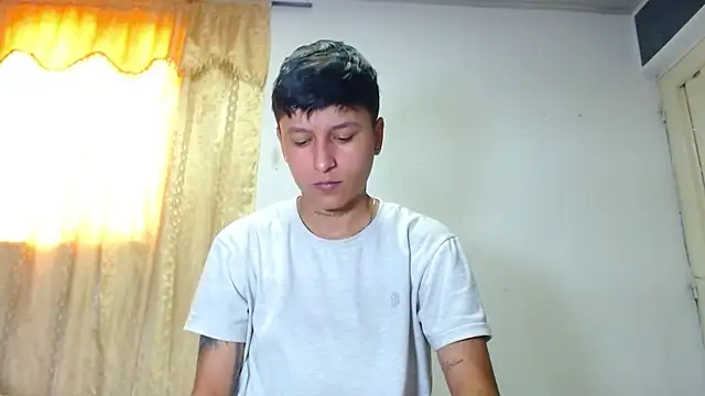 Snapshot of Tamarahryan chatting on January 2025 03:11:01 PM Tamarahryan online show from January 2025 03:11:01 PM