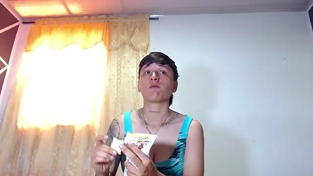 Snapshot of Tamarahryan chatting on March 2025 02:13:02 PM Tamarahryan online show from March 2025 02:13:02 PM