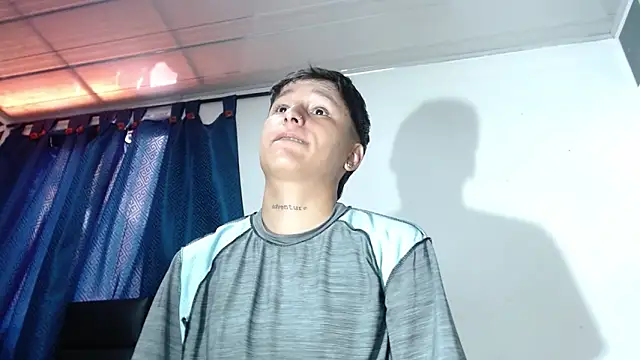 Snapshot of Tamarahryan chatting on September 2025 02:07:02 PM Tamarahryan online show from September 2025 02:07:02 PM