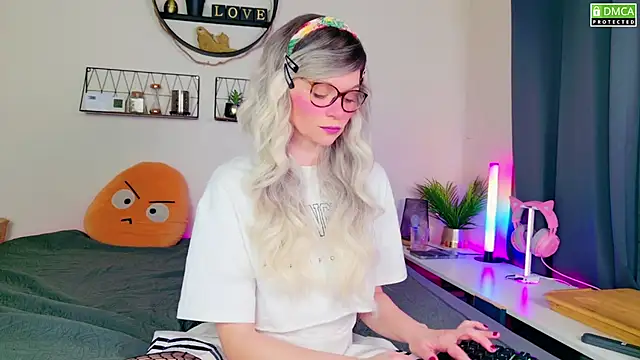 Snapshot of Kittychatte chatting on January 2025 08:32:01 PM Kittychatte online show from January 2025 08:32:01 PM