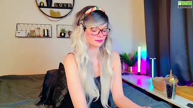 Snapshot of Kittychatte chatting on February 2025 07:44:02 AM Kittychatte online show from February 2025 07:44:02 AM