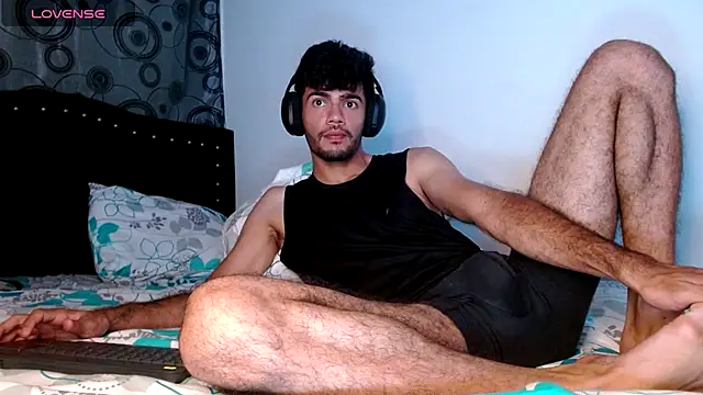 Snapshot of bear_97s chatting on October 2025 11:14:01 PM bear 97s online show from October 2025 11:14:01 PM