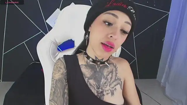 farichell online show from October 2025 08:46:02 PM