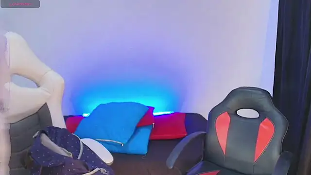 Snapshot of farichell chatting on March 2026 07:53:02 PM farichell online show from March 2026 07:53:02 PM