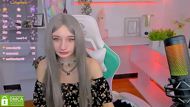 Katia Kim online show from February 2025 09:42:01 AM