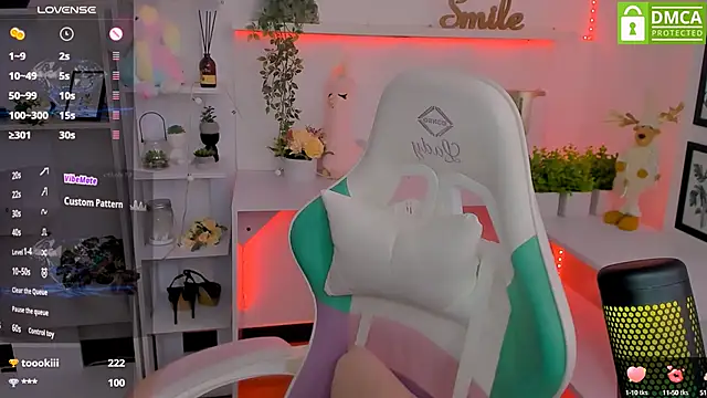 Katia Kim online show from February 2025 09:35:01 AM