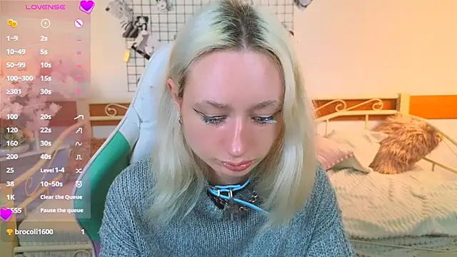 Katia Kim online show from April 2026 05:38:01 AM