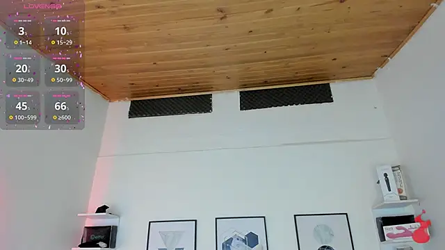 cristal  hot 1 online show from March 2025 07:13:02 AM