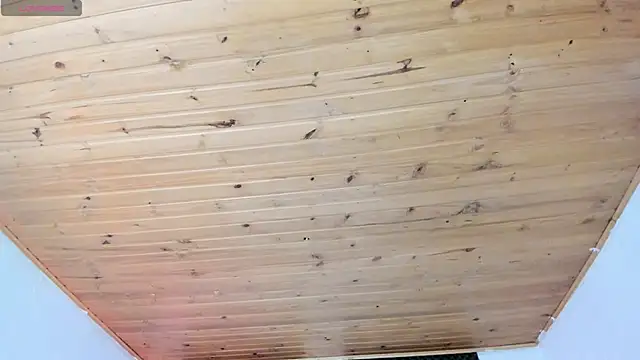 cristal  hot 1 online show from March 2025 04:04:01 AM