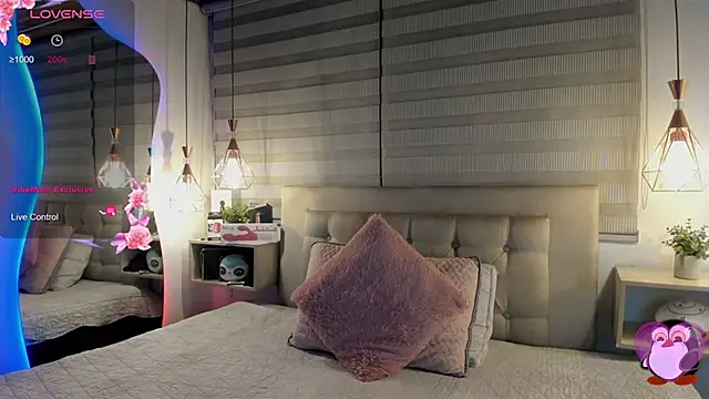 cristal  hot 1 online show from February 2026 05:00:02 AM