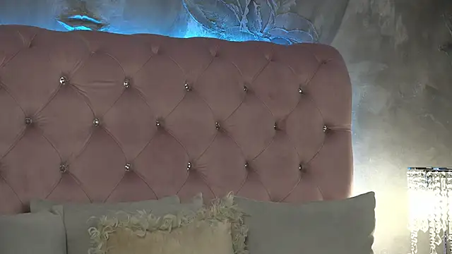 Snapshot of IvyRubens chatting on November 2025 05:28:02 AM IvyRubens online show from November 2025 05:28:02 AM