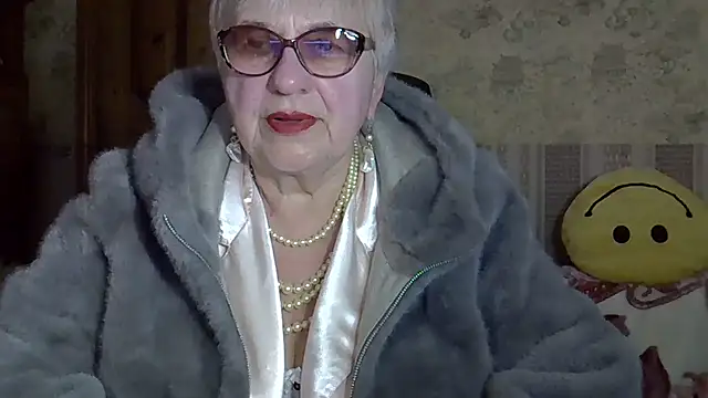 Snapshot of SweetCherry27 chatting on April 2026 04:34:02 PM SweetCherry27 online show from April 2026 04:34:02 PM