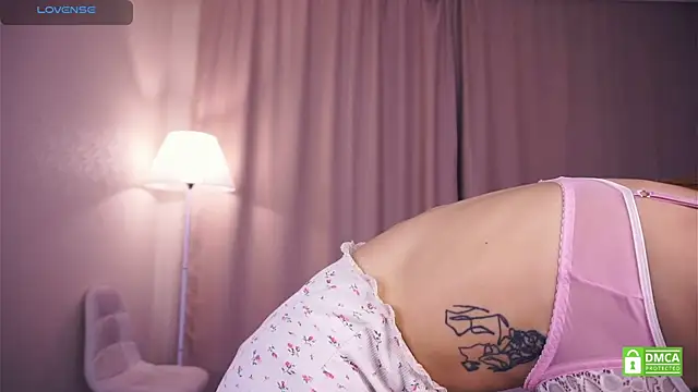 Snapshot of SofyBruno chatting on October 2025 06:34:01 AM SofyBruno online show from October 2025 06:34:01 AM