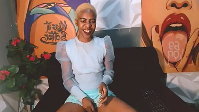 Snapshot of Ebonystormxxx chatting on October 2025 08:11:01 AM Ebonystormxxx online show from October 2025 08:11:01 AM