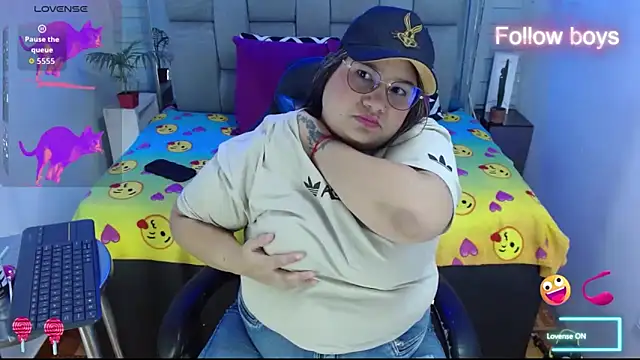 Snapshot of evelin_zaens chatting on December 2025 03:58:02 AM evelin zaens online show from December 2025 03:58:02 AM