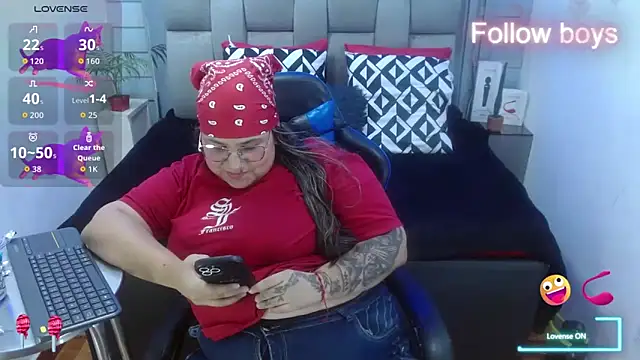 Snapshot of evelin_zaens chatting on December 2025 04:36:01 PM evelin zaens online show from December 2025 04:36:01 PM