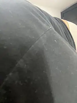 Snapshot of evelin_zaens chatting on January 2026 10:03:02 PM evelin zaens online show from January 2026 10:03:02 PM