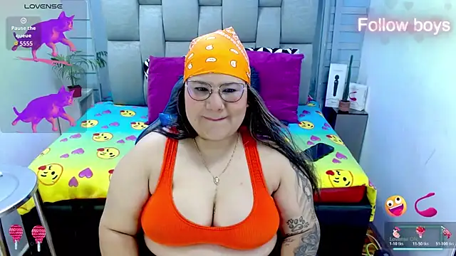 Snapshot of evelin_zaens chatting on February 2026 04:55:02 AM evelin zaens online show from February 2026 04:55:02 AM