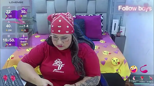 Snapshot of evelin_zaens chatting on February 2026 04:17:01 AM evelin zaens online show from February 2026 04:17:01 AM