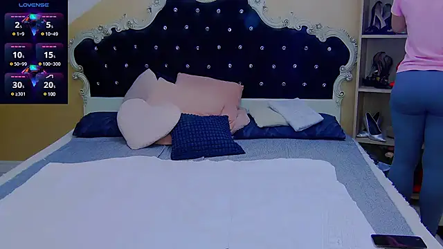 Snapshot of AdelleDeep chatting on January 2025 12:59:01 PM AdelleDeep online show from January 2025 12:59:01 PM