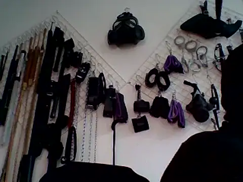 Snapshot of FeticheMacabre chatting on December 2024 08:18:02 PM FeticheMacabre online show from December 2024 08:18:02 PM